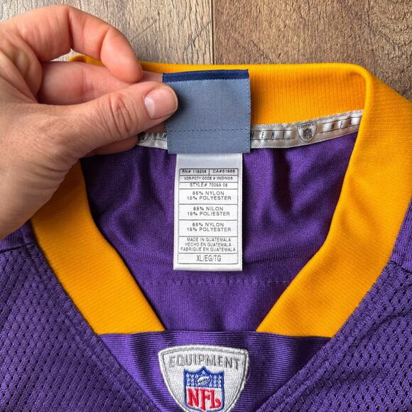 Minnesota Vikings Jersey Men's XL Purple Reebok Brett Favre Athletic Football - Picture 7 of 11